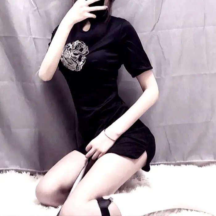 索女·丧尸·机关枪